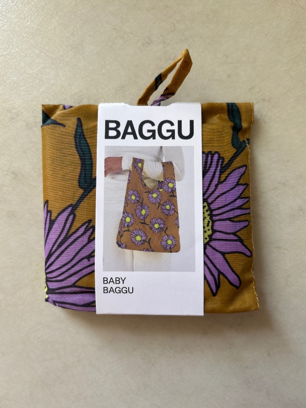 RARE BAGGU DAISY CHAIN BABY NWT